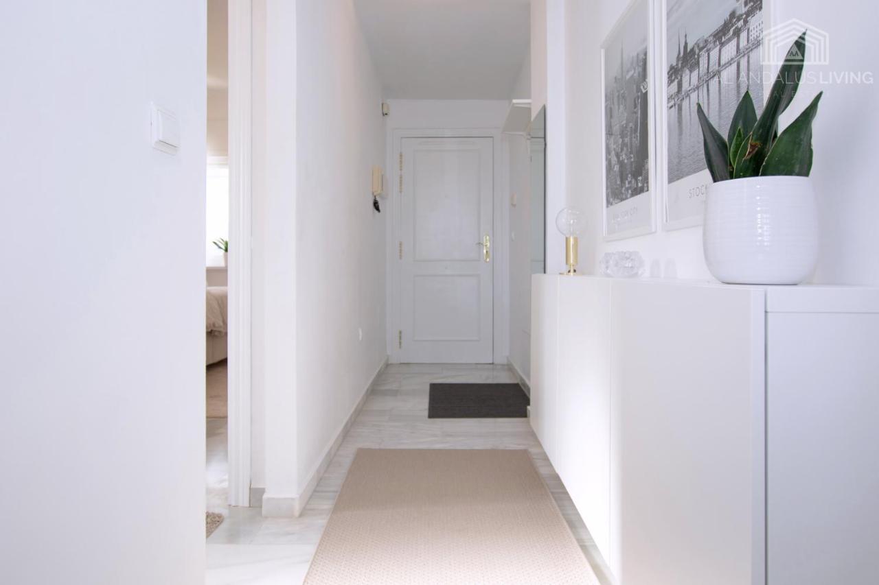 מאלגה Scandinavian Style Apartment With Amazing Sea Views And South West Facing Sunny Terrace In Miraflores Walking Distance To The Beach! מראה חיצוני תמונה