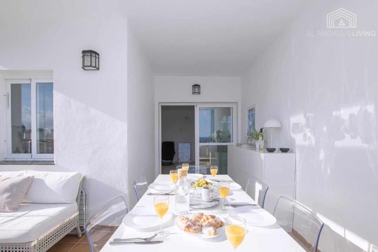 מאלגה Scandinavian Style Apartment With Amazing Sea Views And South West Facing Sunny Terrace In Miraflores Walking Distance To The Beach! מראה חיצוני תמונה